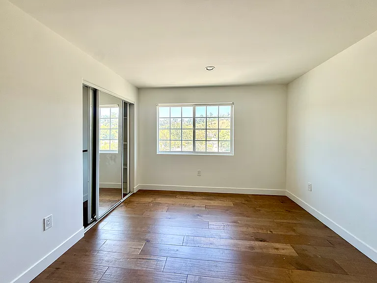 1616 Fargo St — Photo 13
