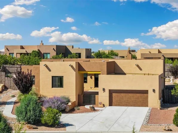 9 Via Harena, Santa Fe, NM 87507