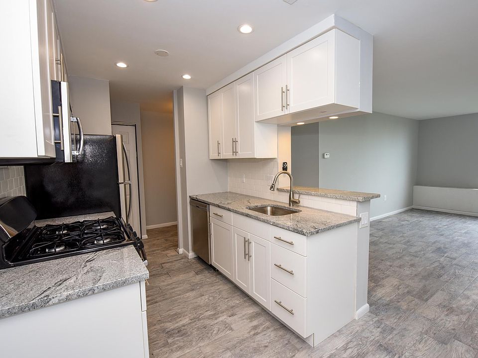 1st image of 6210 Henry Ave
