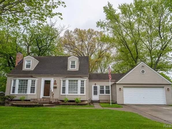 244 Gladwin Ave, Clawson, MI 48017