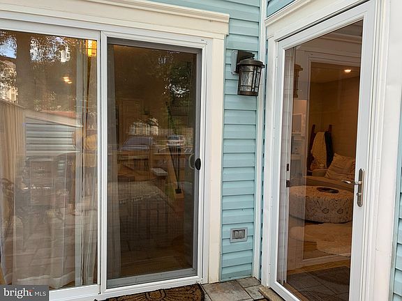 5th image of 6072 Deer Hill Ct