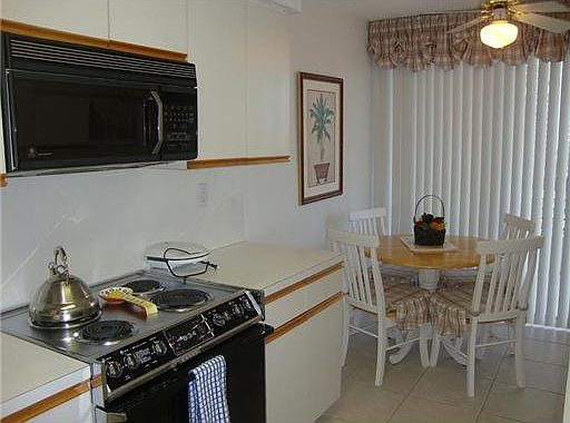 1st image of 19195 NE 36th Ct APT 602
