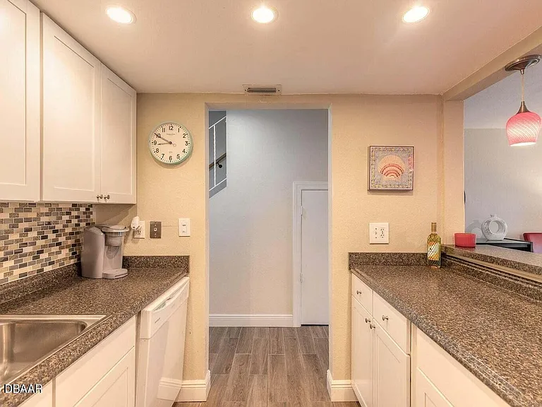 2750 Ocean Shore Blvd #19 — Photo 9