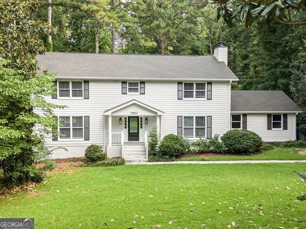 5862 Musket Ln, Stone Mountain, GA 30087