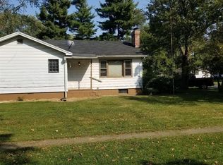 1010 S Strong Rd, Kouts, IN 46347