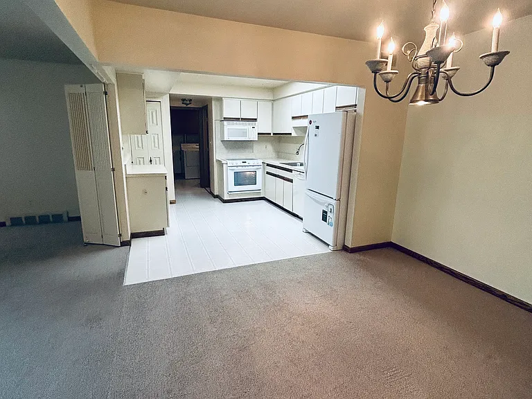30025 City Center Dr — Photo 6