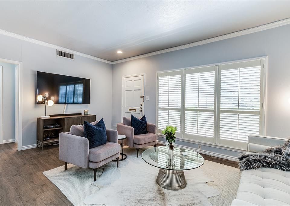 1st image of 4405 Bellaire Dr S #118S