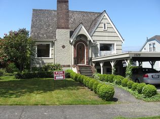 1529 45th Ave SW, Seattle, WA 98116