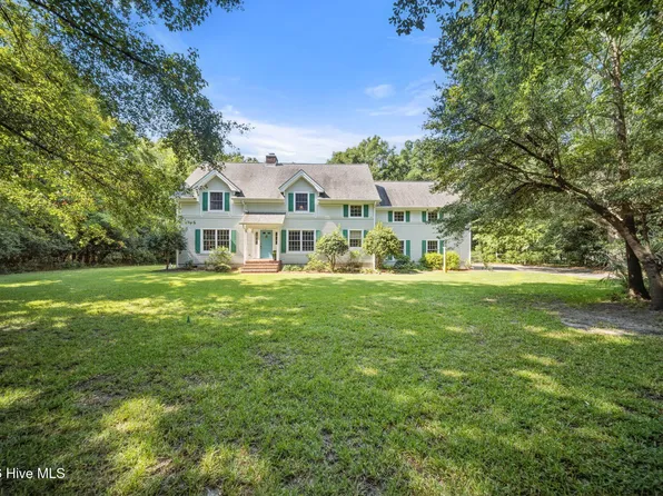 572 Captain Beam Boulevard, Hampstead, NC 28443