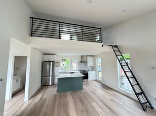 8024 36th Ave S #7933, Seattle, WA 98118