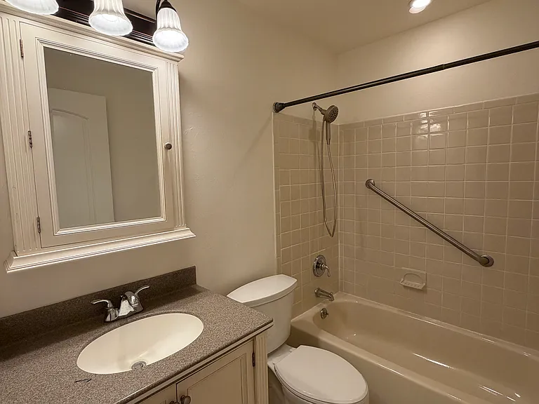 169 Devon Ct — Photo 6