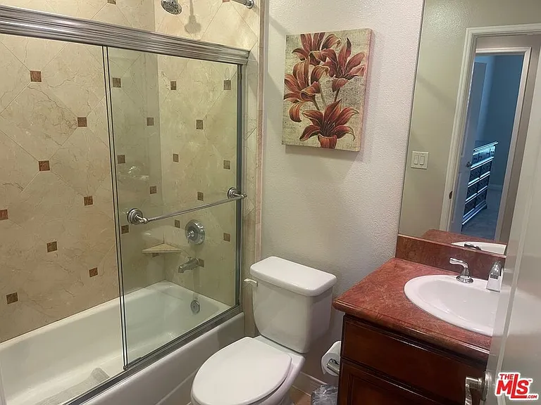 5625 Crescent Park W #106 — Photo 9