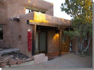 28 Coyote Spgs, Santa Fe, NM 87508
