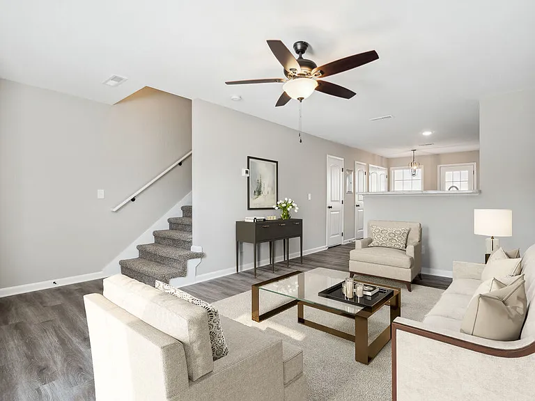 Center Pointe Townhomes — Photo 8
