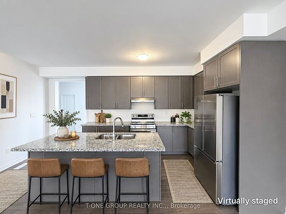 4th image of 110 Blick Cres