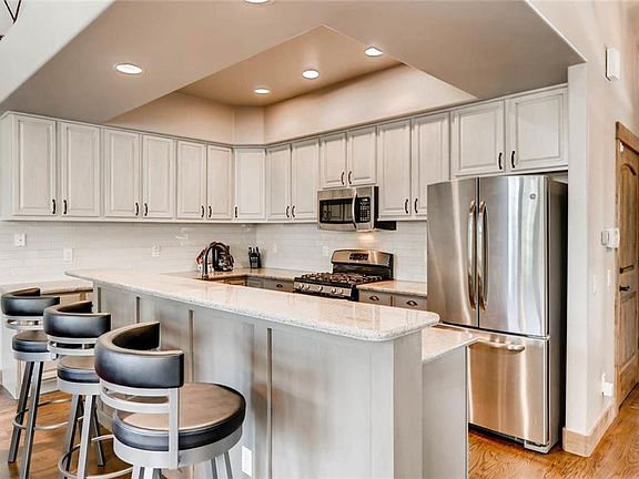 2nd image of 1156 Settlers Dr #1156