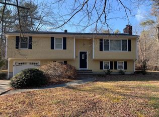 3 Simmons St, Assonet, MA 02702