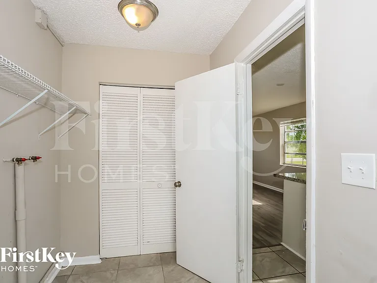 14971 SW 304th St — Photo 6