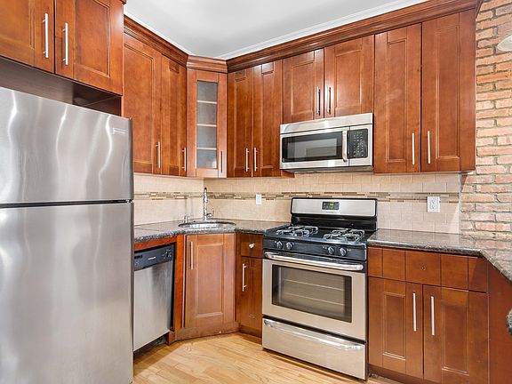 5th image of 101 Halsey St #3