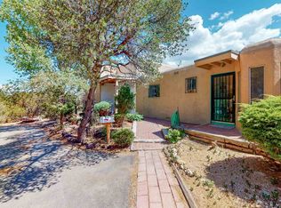 2319 Calle Halcon, Santa Fe, NM 87505