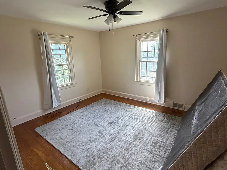 489 W Judson Ave — Photo 8