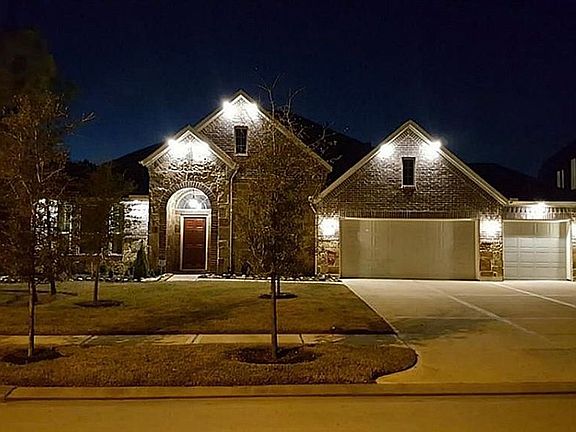 Very well lit up at night 