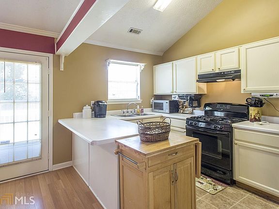 5th image of 4051 Monarch Dr