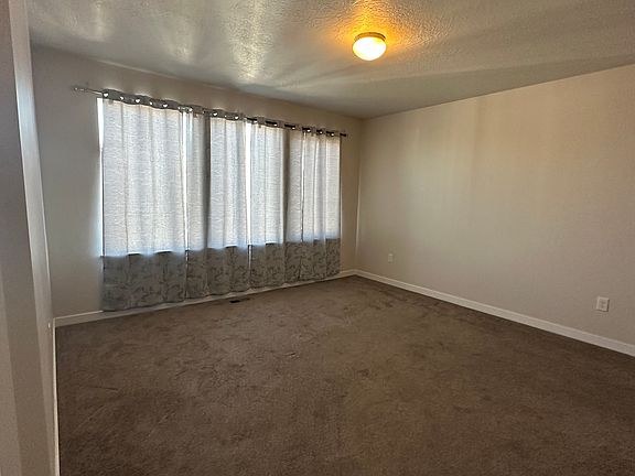 4th image of 86 W Brooklyn Park Ln