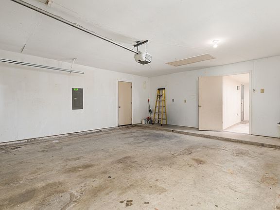 5th image of 1521 Wheatfield Ct