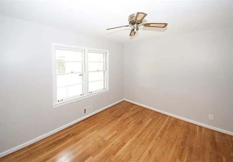 5075 Winters Chapel Rd — Photo 36
