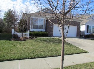 994 Lincoln Park West Dr, Greenwood, IN 46142