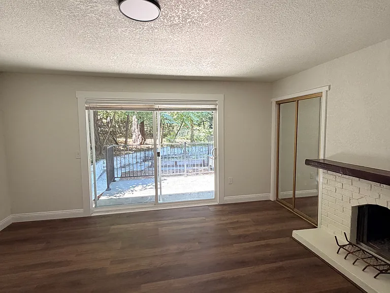 2926 Piazza Ct #1 — Photo 23