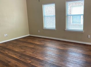 831 Walnut St, Burleson, TX 76028