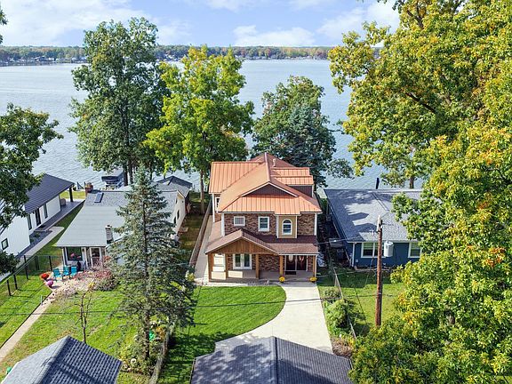 4th image of 1724 Forest Dr