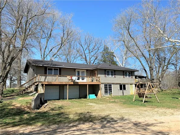 15227 S 2625th Rd, Walker, MO 64790