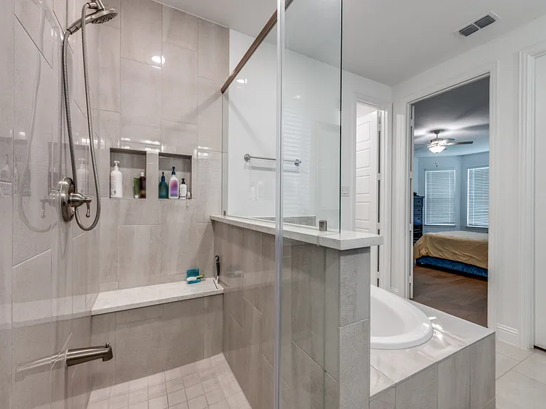 1701 Rain Lily St — Photo 14