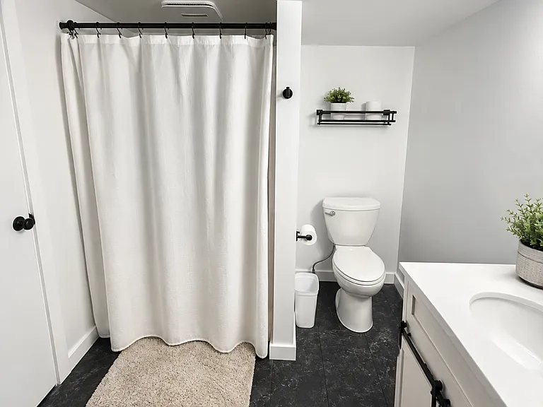 2320 Crestview Rd — Photo 21