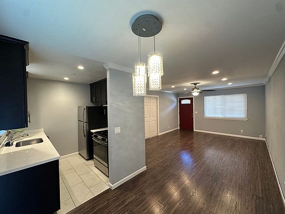 5th image of 470 19th Ave APT B