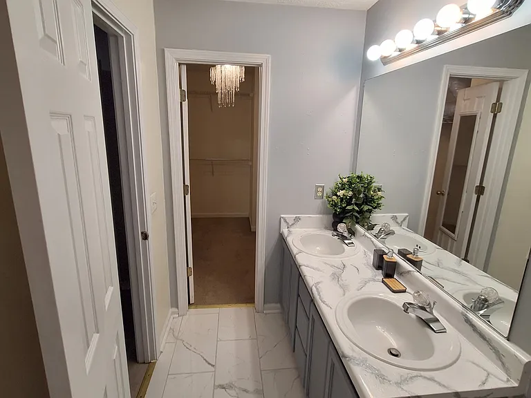 176 Bill Stewart Blvd #3 — Photo 4