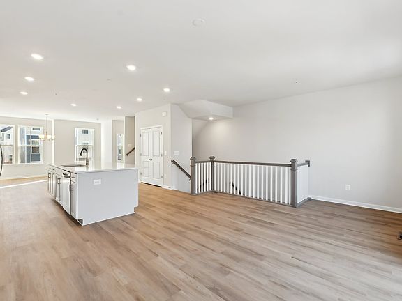 5th image of 9610 Killenney Pl