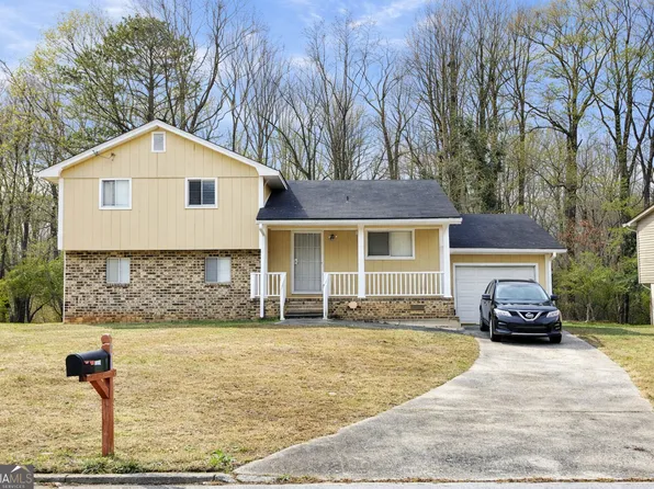 6560 Woodford Rd, College Park, GA 30349