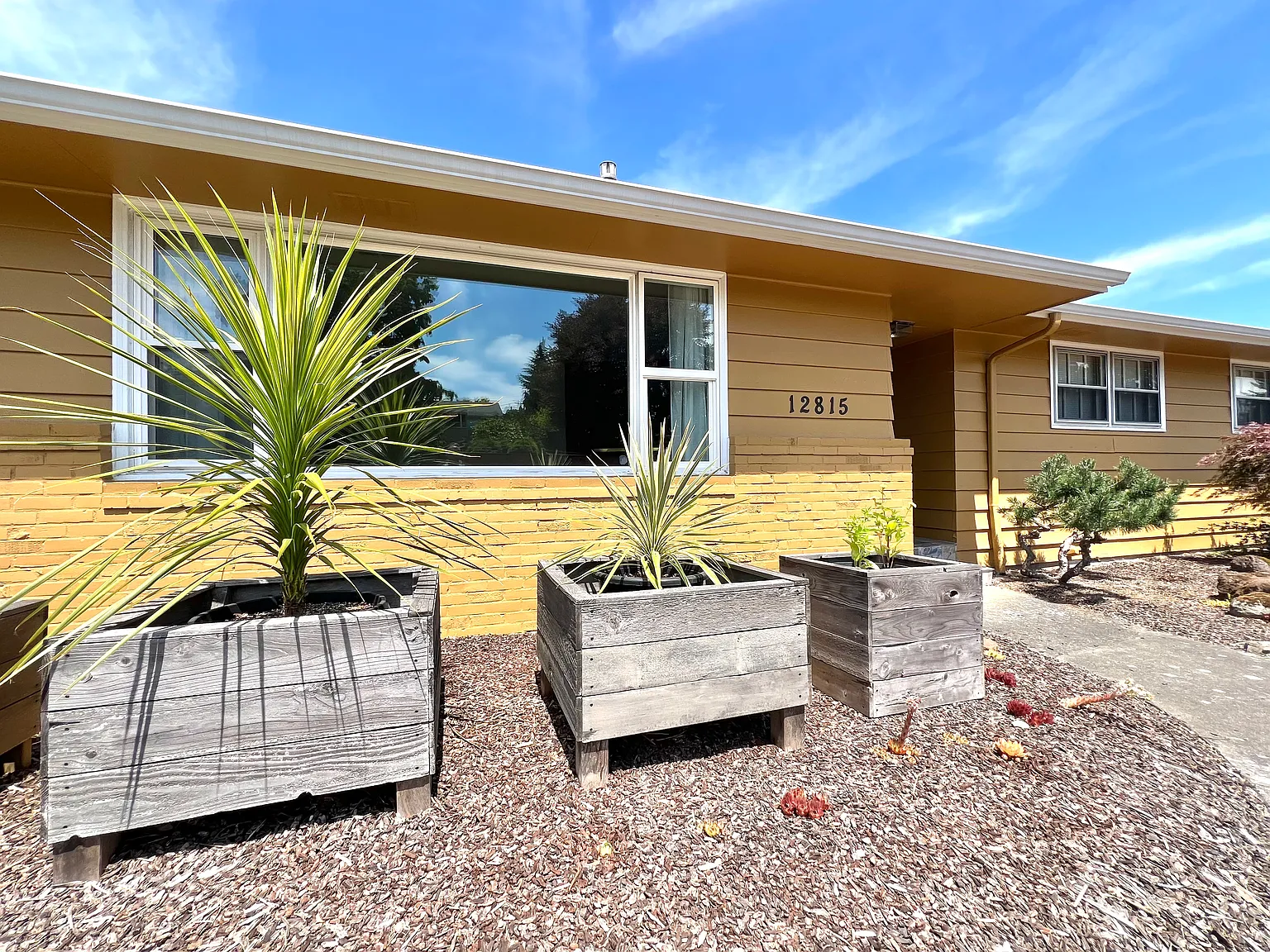 3 bed, 1400 sqft, $2,250 — Photo 3