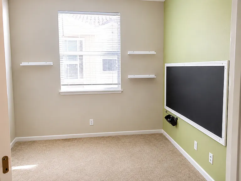 2502 Autumnvale Dr — Photo 14