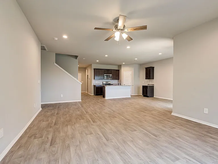 10516 NW 24th St — Photo 10