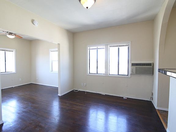2nd image of 1310 Lilac Ter APT 7