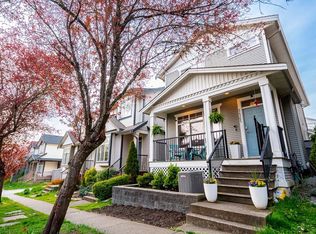 24365 102a Ave, Maple Ridge, BC V2W2E3