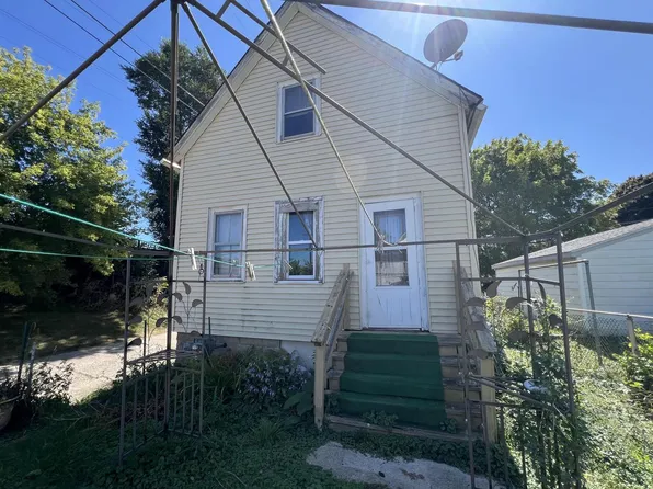 1315 East Seeley STREET, Milwaukee, WI 53207