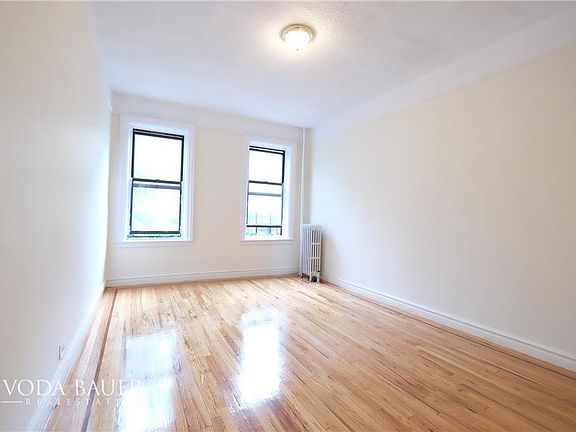 5th image of 88 Seaman Ave APT 2F