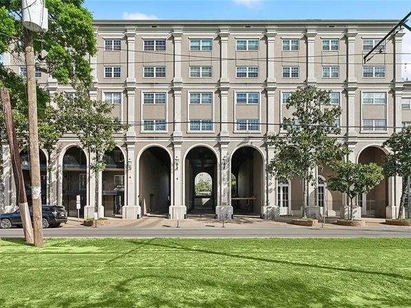 1750 Saint Charles Ave APT 202, New Orleans, LA 70130