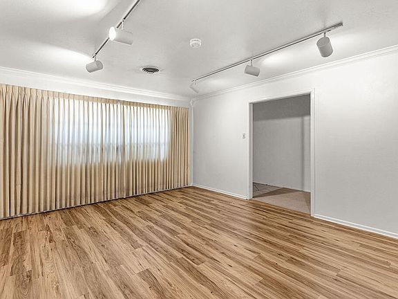 5th image of 2111 Haywood Ave